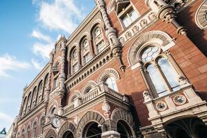 НБУ виграв у Коломойського 21 позов на стягнення $1,2 млрд