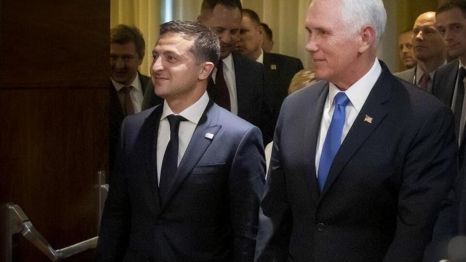 Перед початком переговорів із Зеленським Пенс заявив, що відносини США і України ніколи не були такими міцними, як зараз