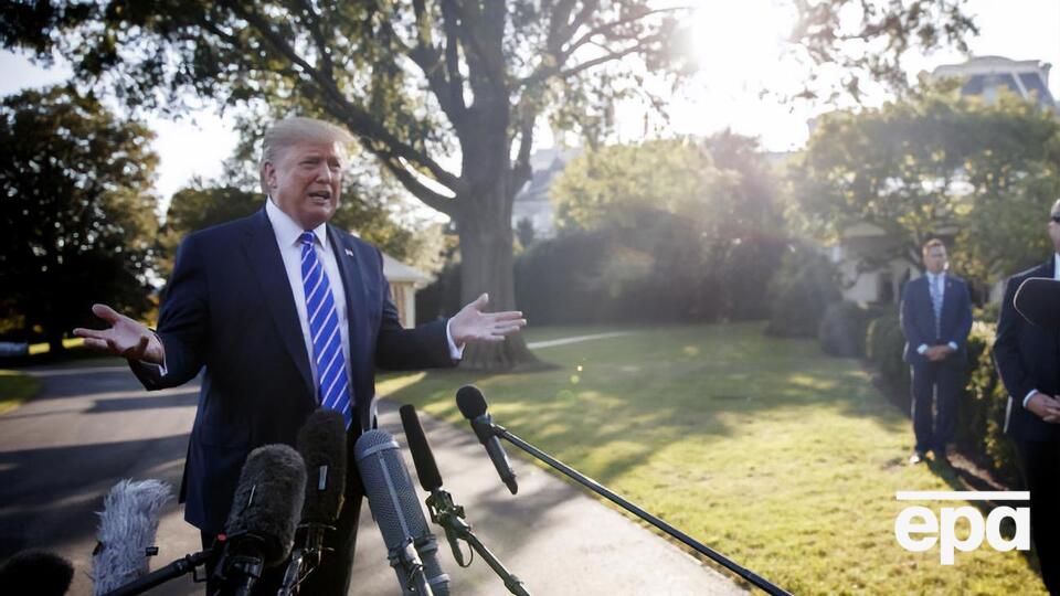 Трамп: Ми розмовляємо з Китаєм, зустріч у вересні, як і раніше, є актуальною