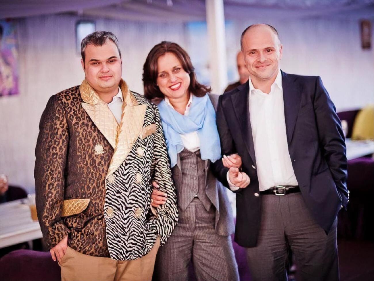 Радуцкий с Людмилой вместе 31 год, у них есть сын Максим (на фото слева)