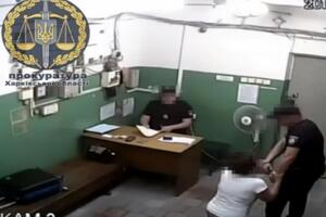 Поліцейські змушували затриманих віддавати їм гроші, заявили у прокуратурі