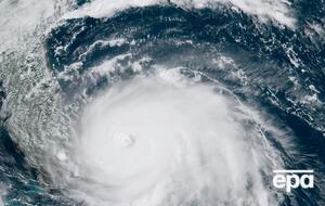 Ураган "Дориан" повредил и разрушил 13 тыс. домов на Багамах, зафиксирована одна жертва. Сейчас циклон приближается к американскому штату Флорида