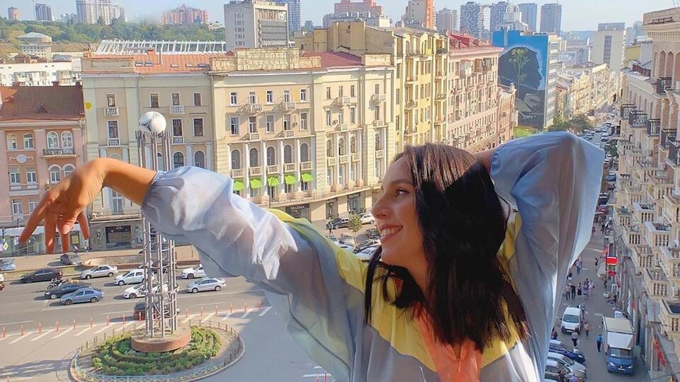 Джамала: Моему моторчику полтора года, и он уже хочет играть и знакомиться с миром и всеми вокруг