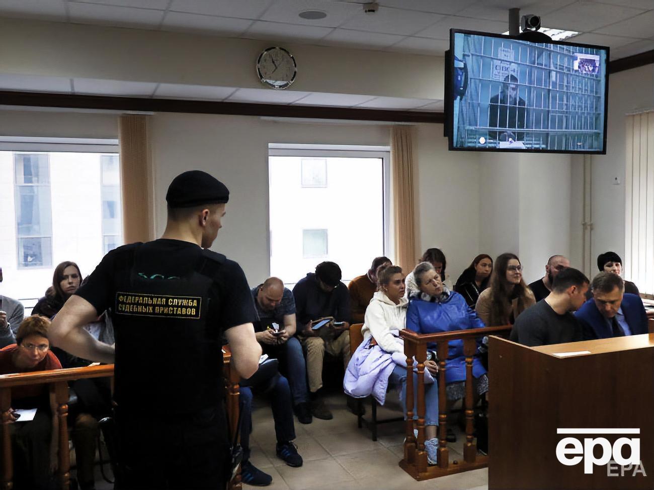 Мосгорсуд пришел к выводу, что Устинова можно отпустить