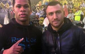 Василь Ломаченко (праворуч) не хоче битися з Девіном Гейні