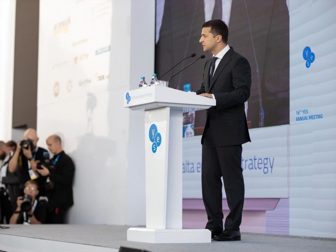 Зеленский подписал закон 20 сентября