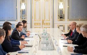 Зеленский встретился с представителями МВФ