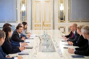 Зеленский встретился с представителями МВФ