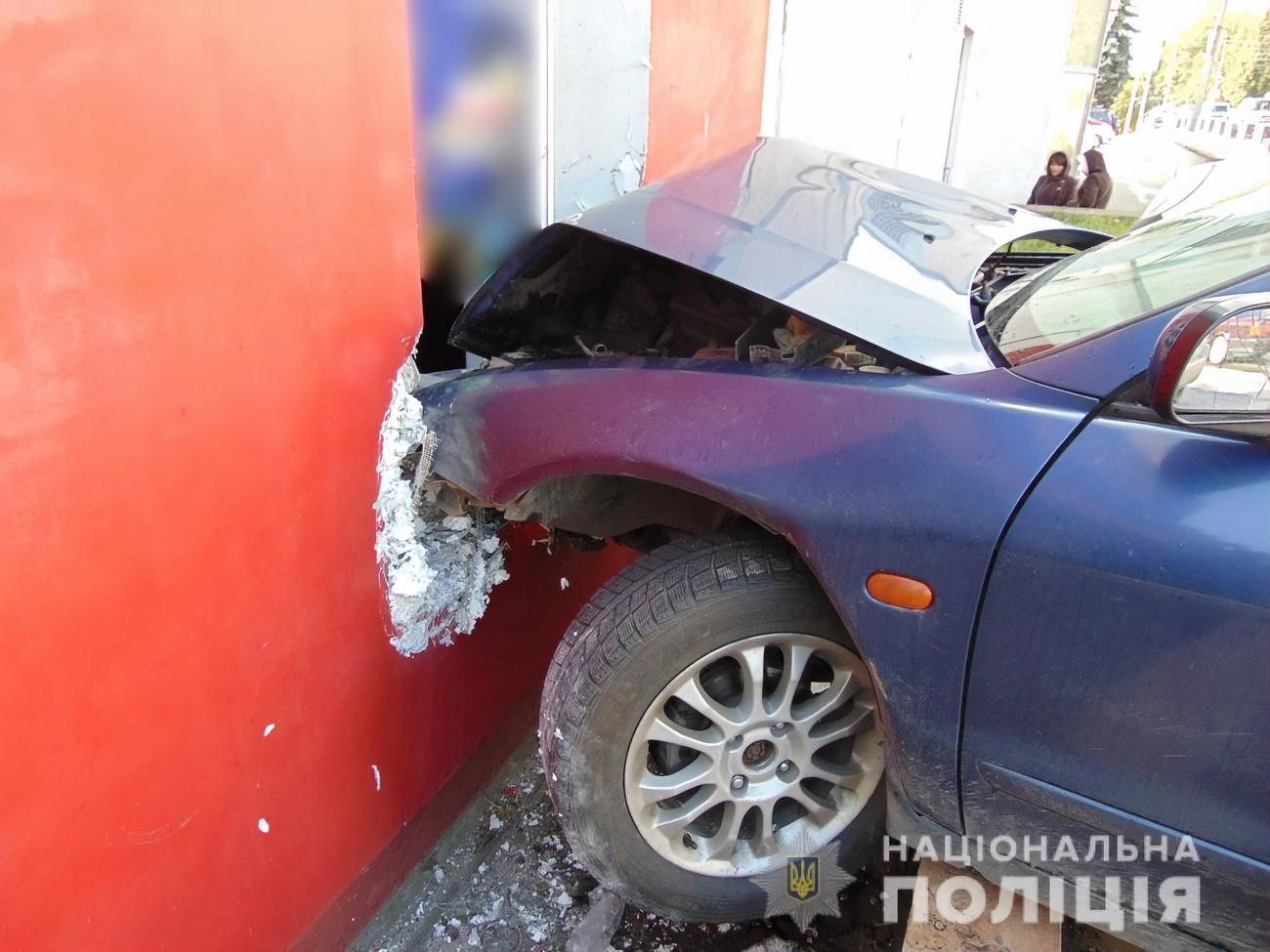 Унаслідок&nbsp; ДТП пошкоджено стіну будинку