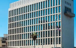 "Акустичні атаки" стали причиною виїзду американських дипломатів із Куби