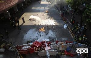 Протестующие перекрывали дорогу баррикадами