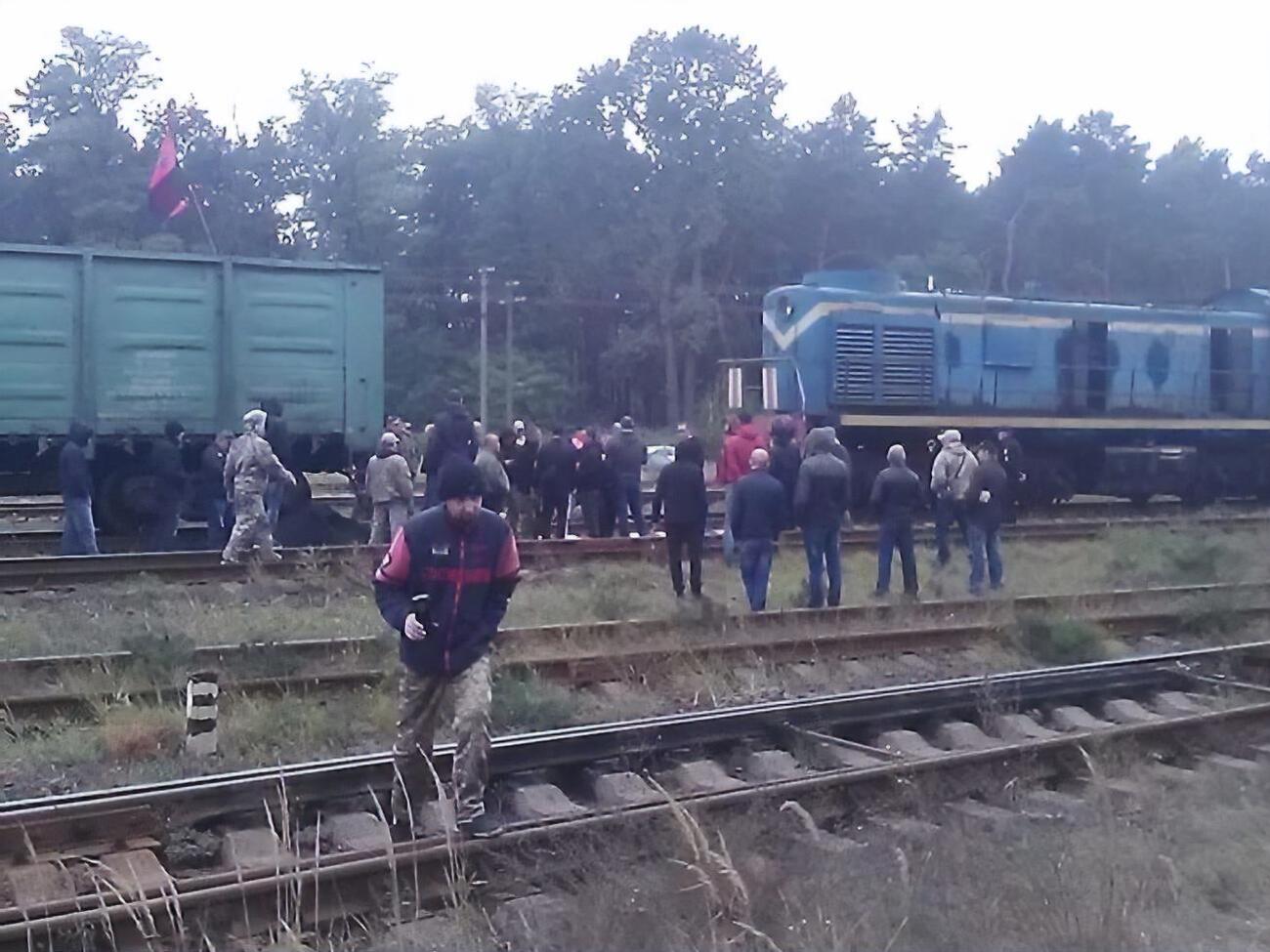 Вагони з вугіллям блокують на станції Соснівка