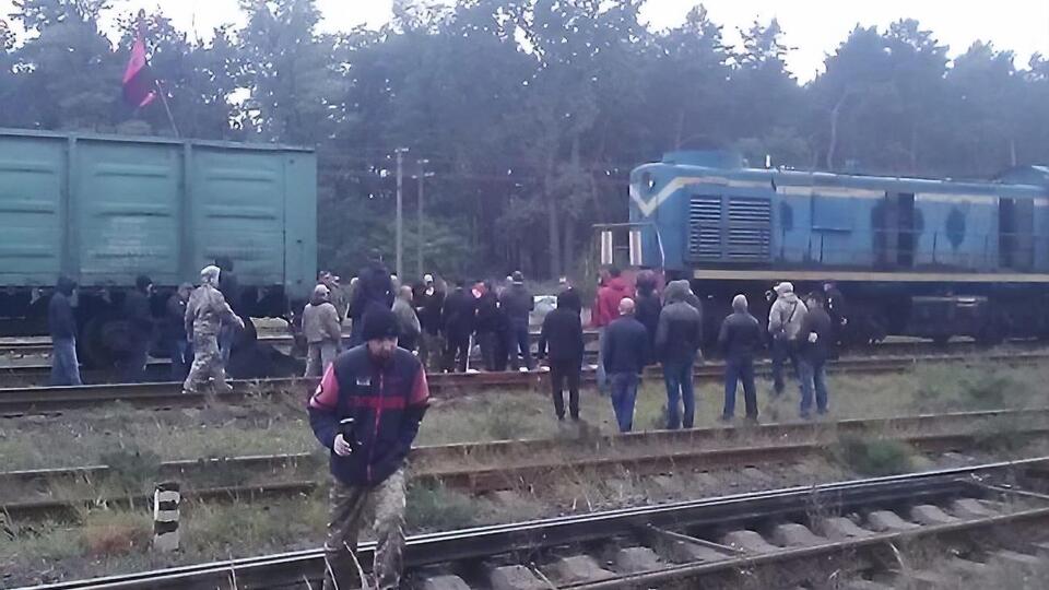 Вагони з вугіллям блокують на станції Соснівка