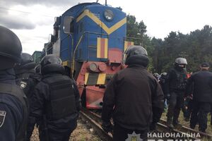 Блокирование происходило на станции Сосновка во Львовской области