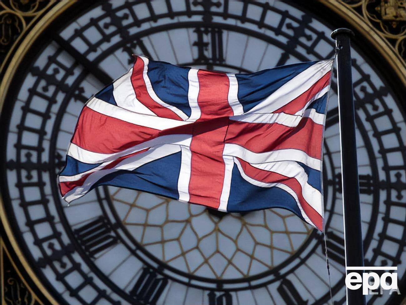 Сейчас граждане Украины, чтобы посетить Соединенное Королевство, должны получить визу