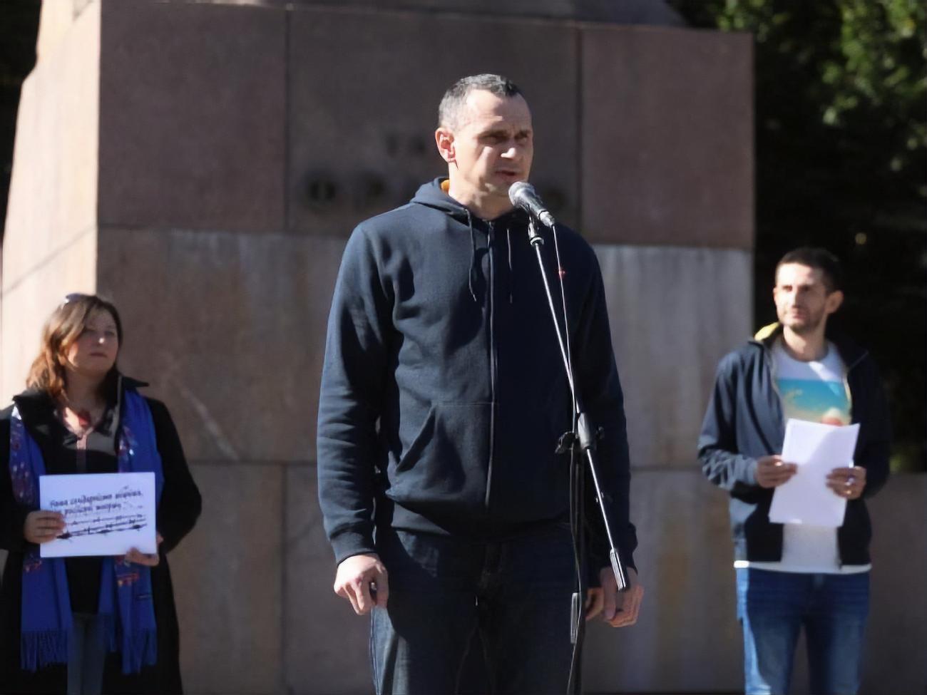 Сенцов: Зараз триває боротьба за інших наших полонених, які знаходяться зараз у Криму, в Росії і на Донбасі