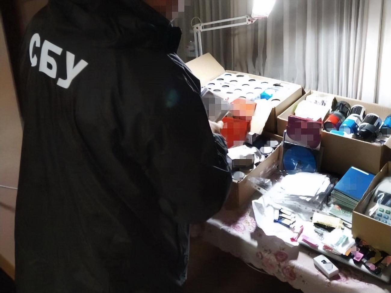 СБУ провела низку обшуків у Києві