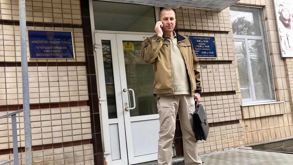 12 вересня Аброськін пішов у відставку з посади заступника голови Нацполіції