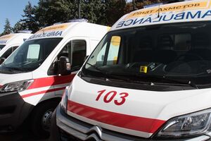В автомобиле можно проводить весь комплекс лечебных мероприятий, аналогичных стационарному отделению