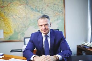 Новак: Я принял решение о завершении своей работы в должности главы "Укравтодора"