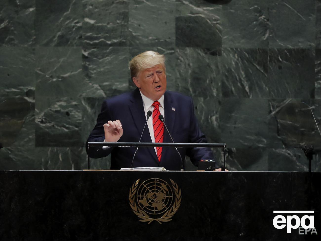 Трамп нагадав, що за його ініціативою США відкликали підпис під договором про торгівлю зброєю