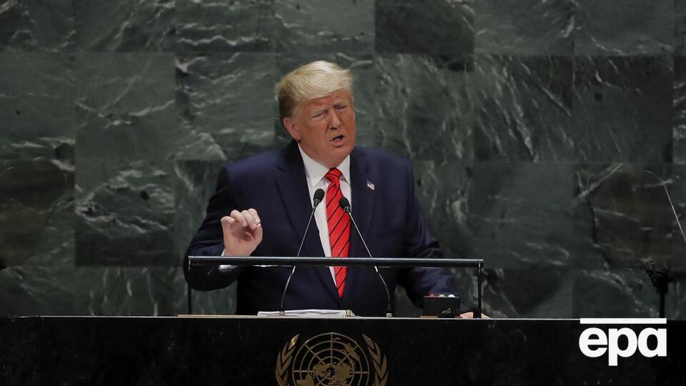 Трамп нагадав, що за його ініціативою США відкликали підпис під договором про торгівлю зброєю