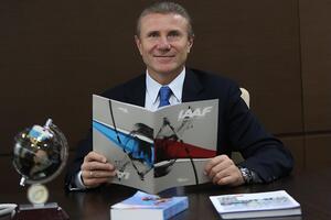 Бубка продолжит работу в IAFF