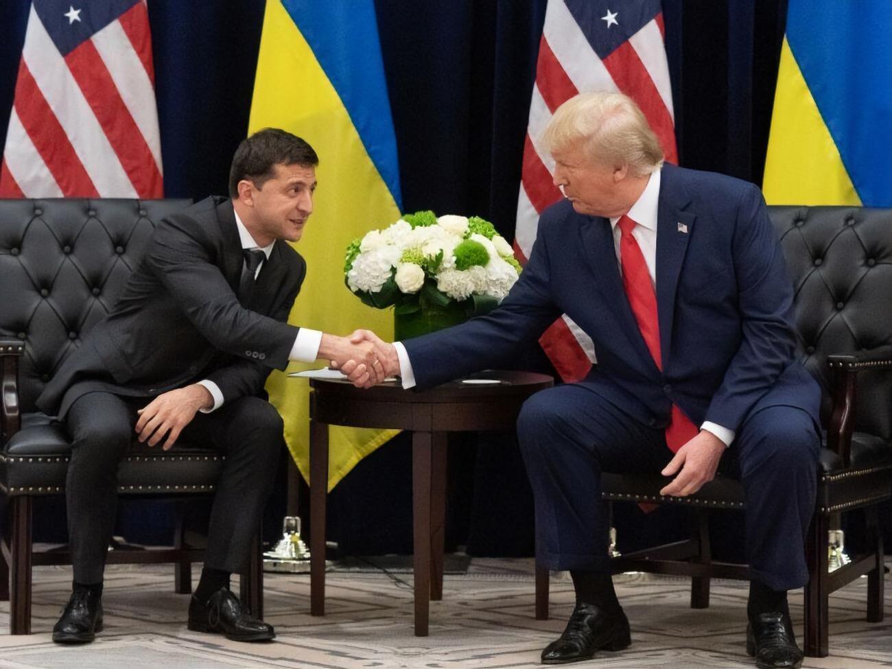 Зеленский впервые встретился с Трампом