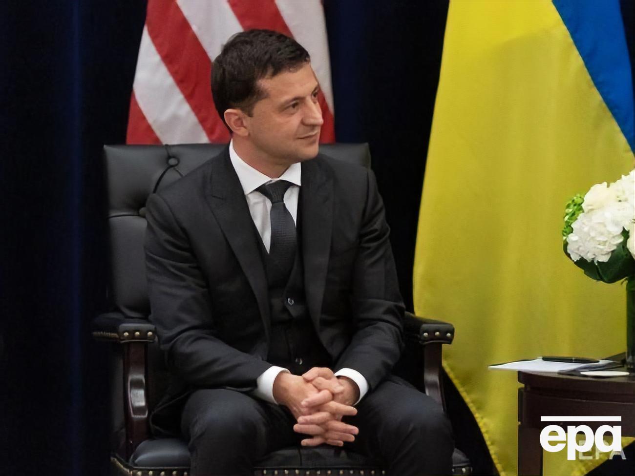 Зеленский (на фото): Рябошапка хотел работать в Офисе президента