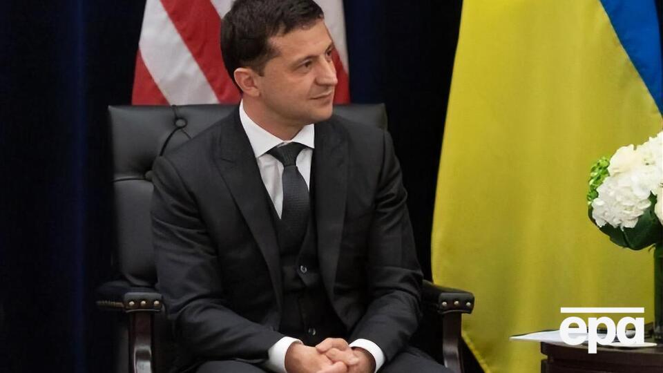 Зеленський (на фото): Рябошапка хотів працювати в Офісі президента