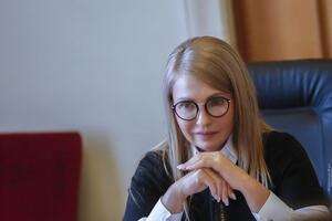 Тимошенко назвала питання продажу землі найважливішим