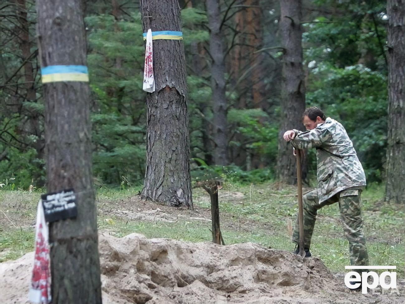 Поиск мест захоронения поляков в Украине возобновят