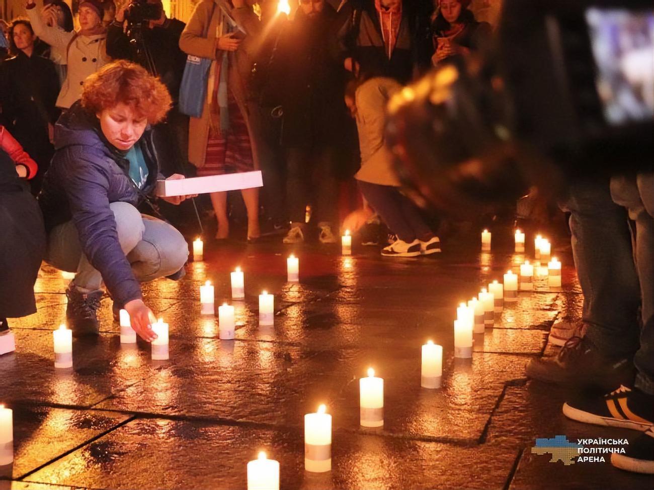 "Ніч на Банковій – 2". До Офісу президента прийшли активісти з вимогою розслідувати вбивство Гандзюк. Фоторепортаж