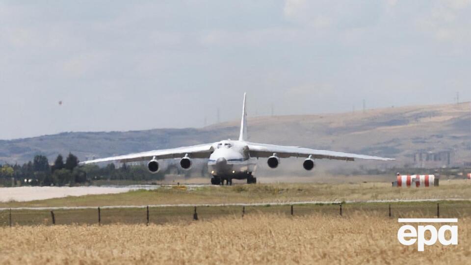 Авіасполучення з РФ було припинено у 2015 році