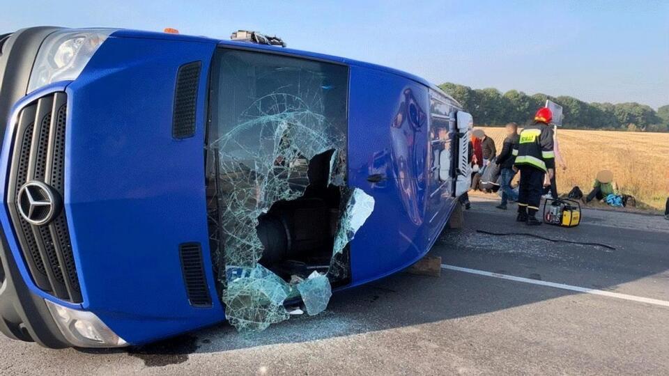 В ДТП пострадали более 10 человек