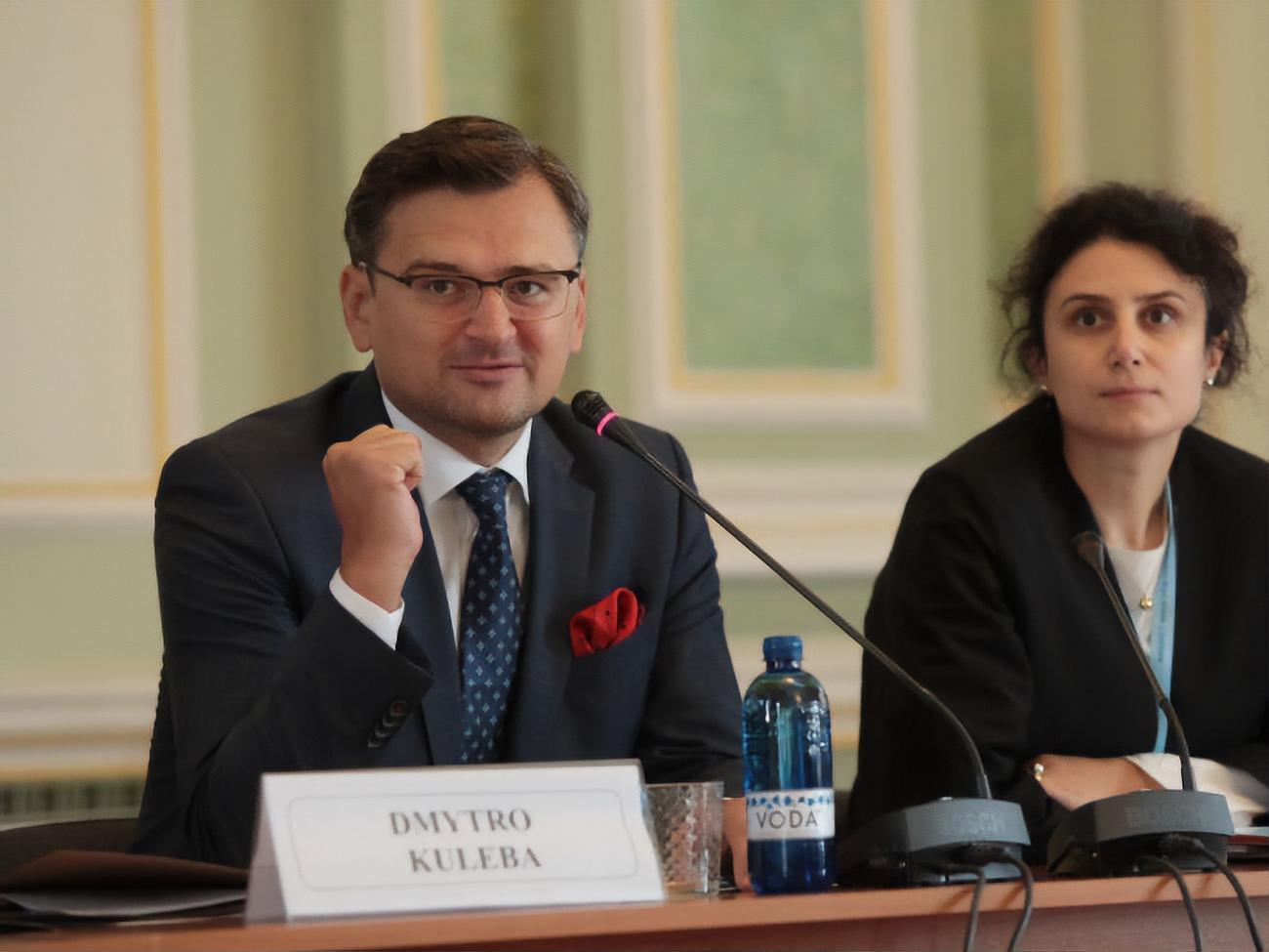 Кулеба про домовленості стосовно Донбасу: Питання у глибині поступок