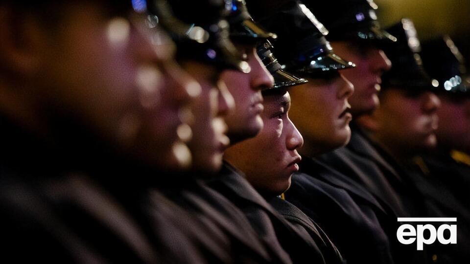 Полицейские стреляли в мужчину несколько раз