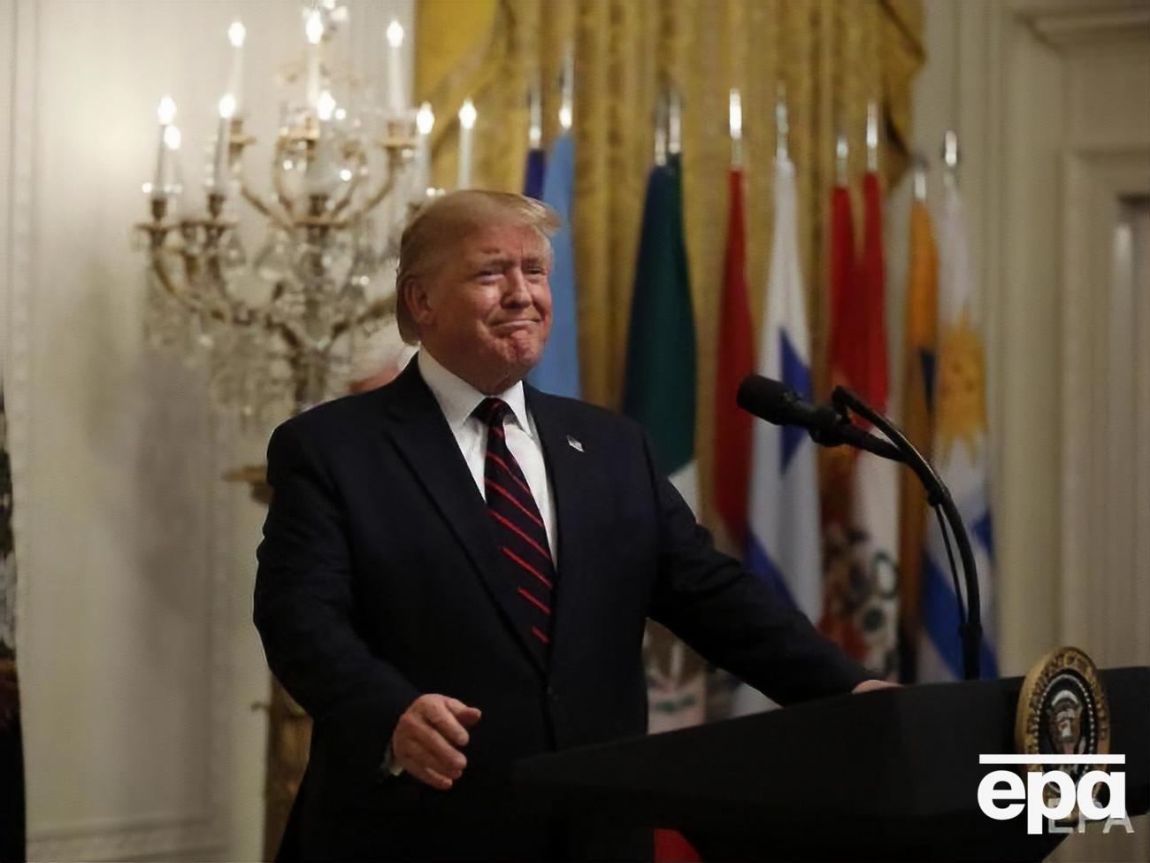 Трамп (на фото) назвав Зеленського "дуже добрим президентом"