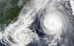 Ураган движется в сторону Великобритании от Азорских островов