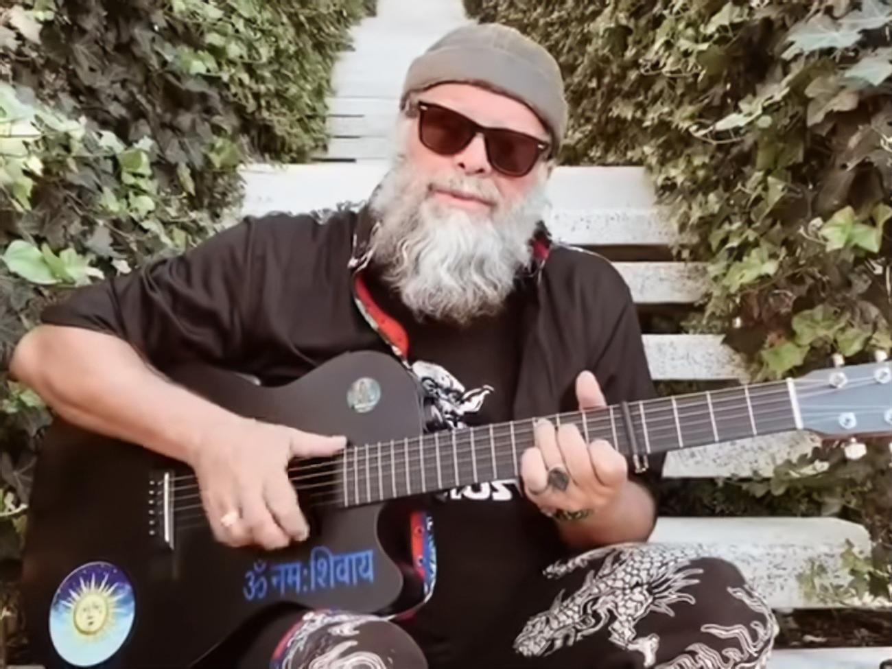 Гребенщиков співав про пропагандистів