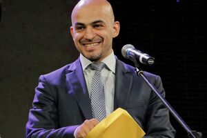 Говорять про ймовірні репресії через скасування недоторканності. Але Януковичу нічого не заважало переслідувати кого завгодно, незалежно від ступеня святості