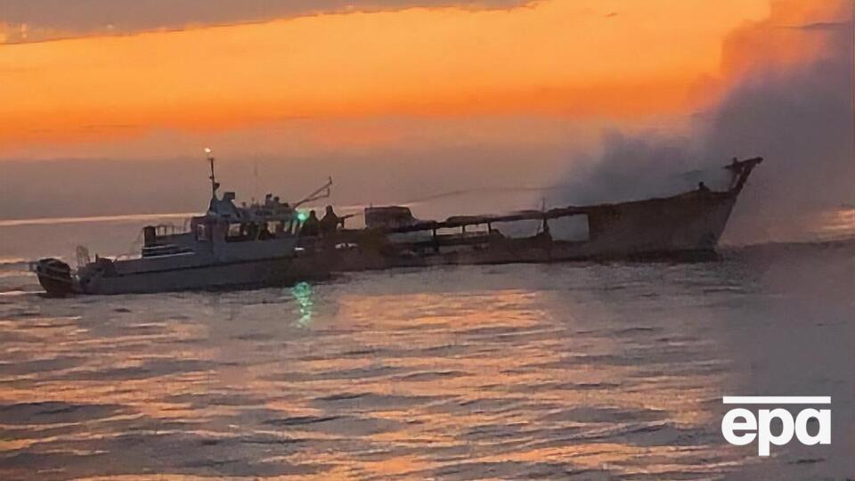 Яхту фрахтували любителі дайвінгу