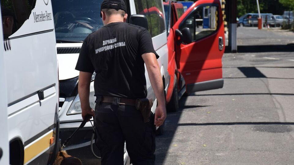 У ДПСУ підкреслили, що всі пункти пропуску працюють у штатному режимі