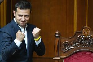 До выборов Зеленский был ведущим актером и художественным руководителем студии "Квартал 95"