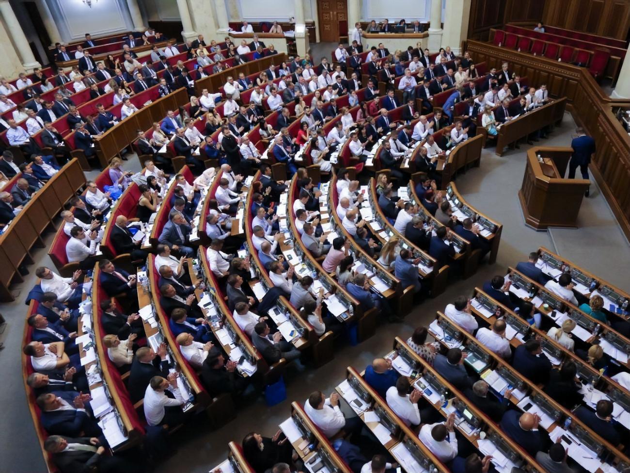Депутати ухвалили постанову №1017/П у цілому