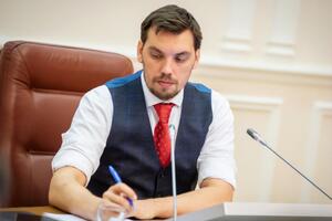 Гончарук: Нам доведеться віддавати рекордні борги