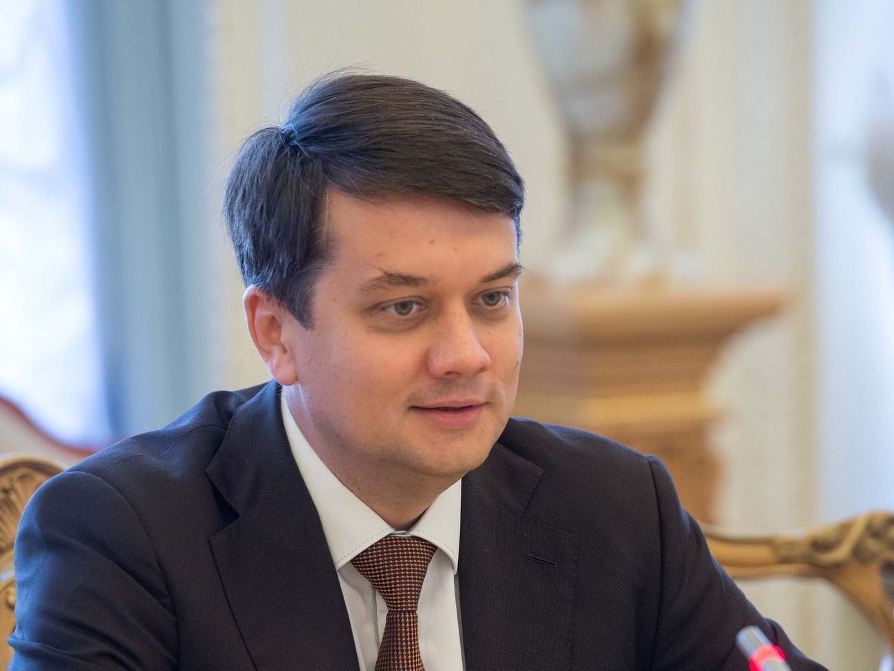 Разумков утверждает, что еще не получал зарплаты на должности спикера Рады
