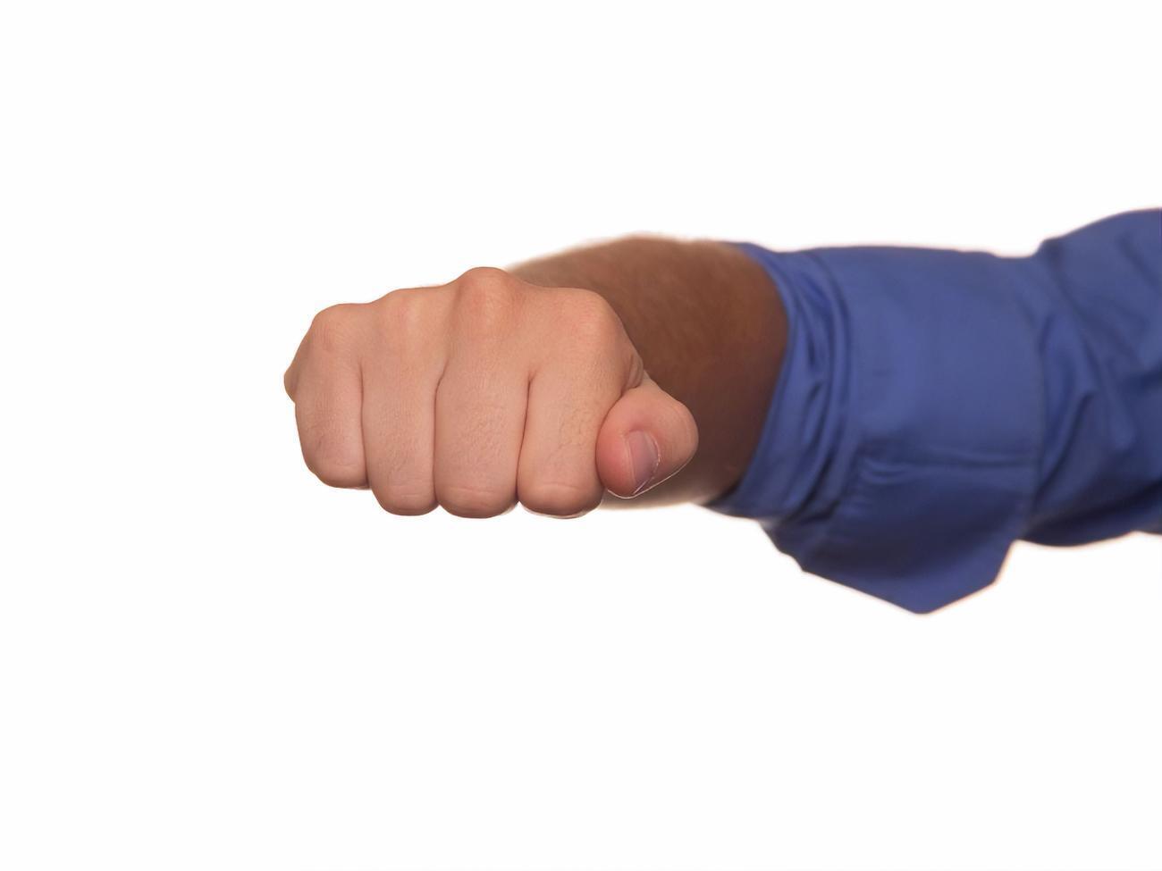 По данным следствия, сотрудника прокуратуры избивали несколько человек