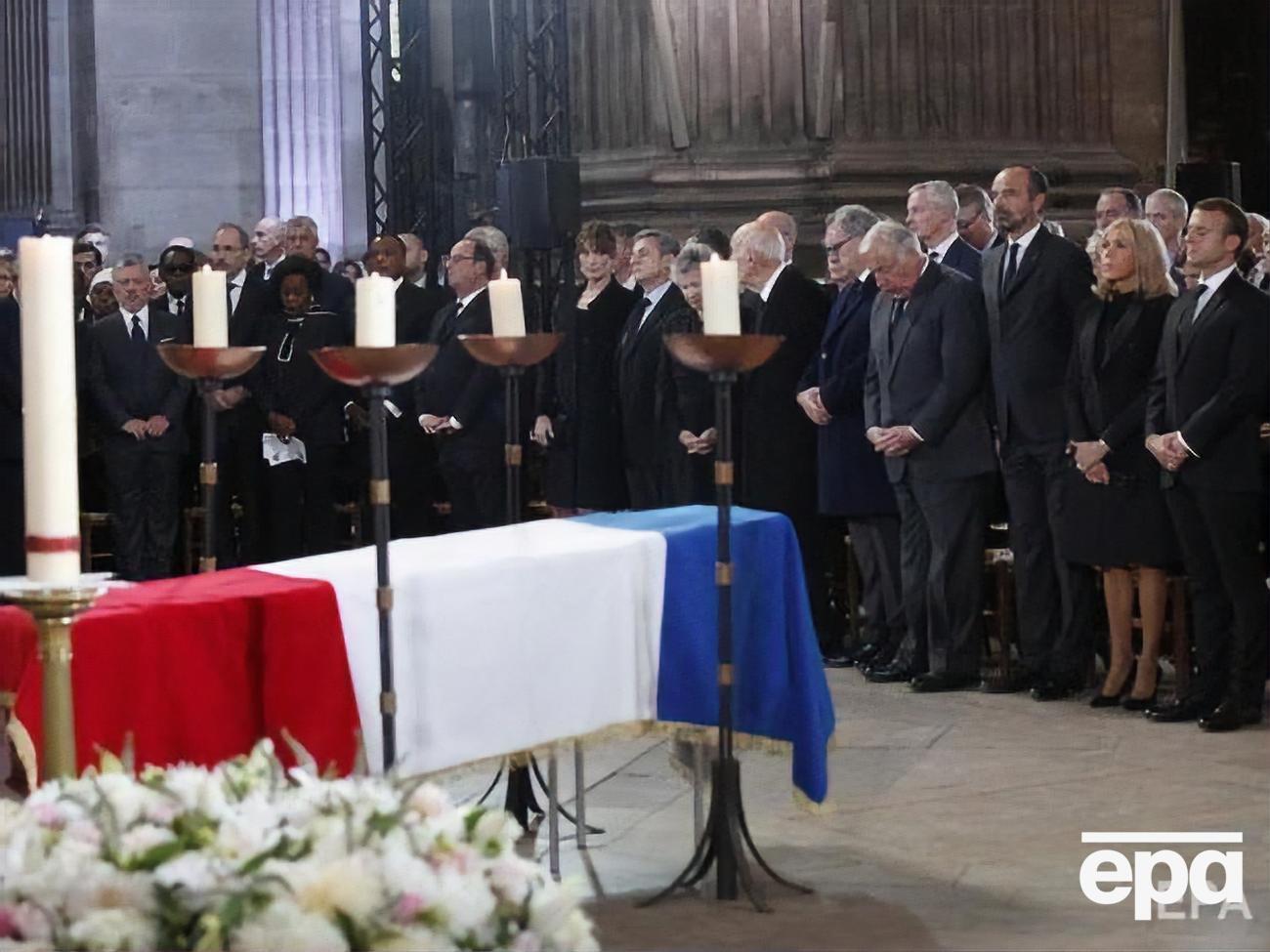 Во Франции попрощались с экс-президентом Шираком. Фоторепортаж