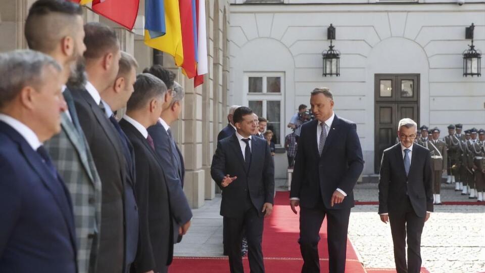 После визита Зеленского в Польшу у Украины появляется реальная альтернатива российскому газу, считают эксперты